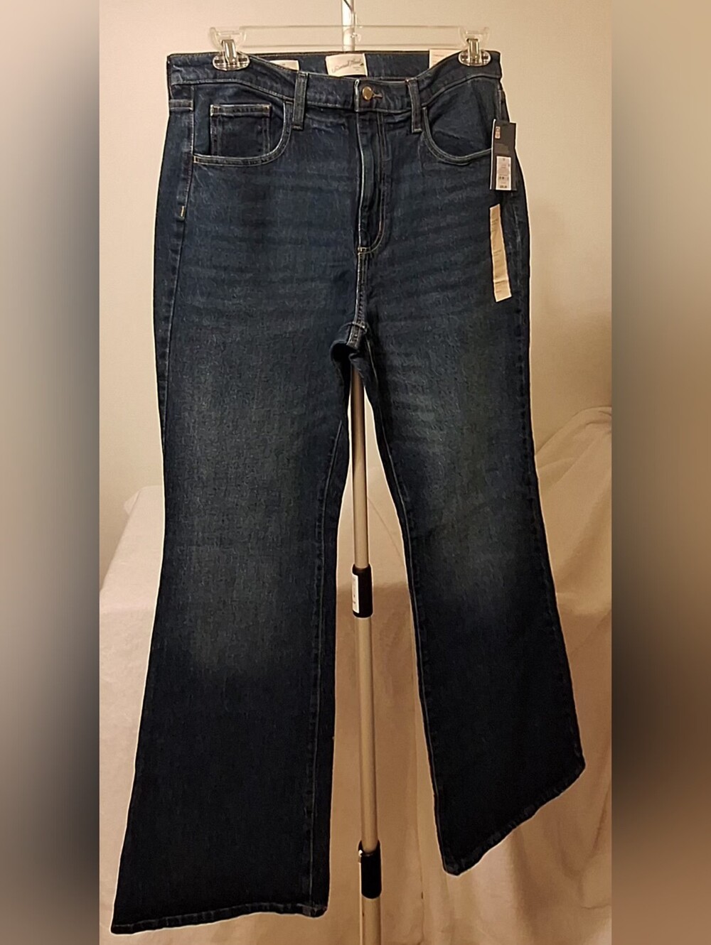 Universal Thread Dark Blue Women's Straight-Leg Jeans